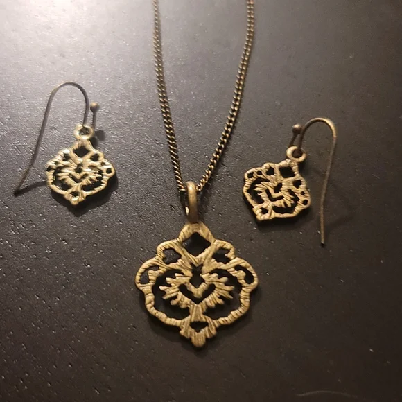 SAQ Jewelry Vintage Saq Necklace And Earrings Set Poshmark